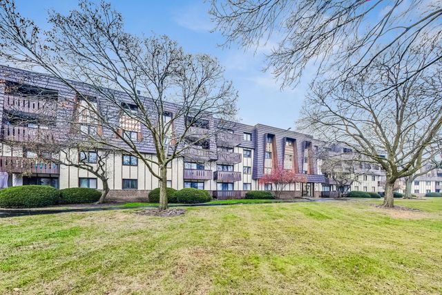 $224,995 | 13200 West Heiden Circle, Unit 2408 | Whispering Lake