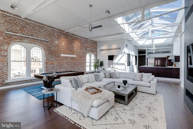 $1,575,000 | 105 South 12th Street, Unit 504 | Avenue of the Arts South