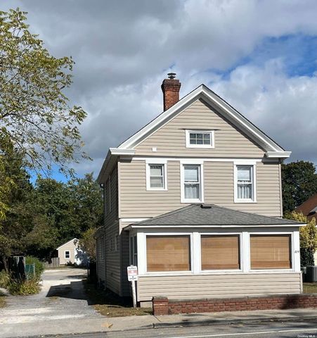 $3,400 | 824 West Main Street | Riverhead