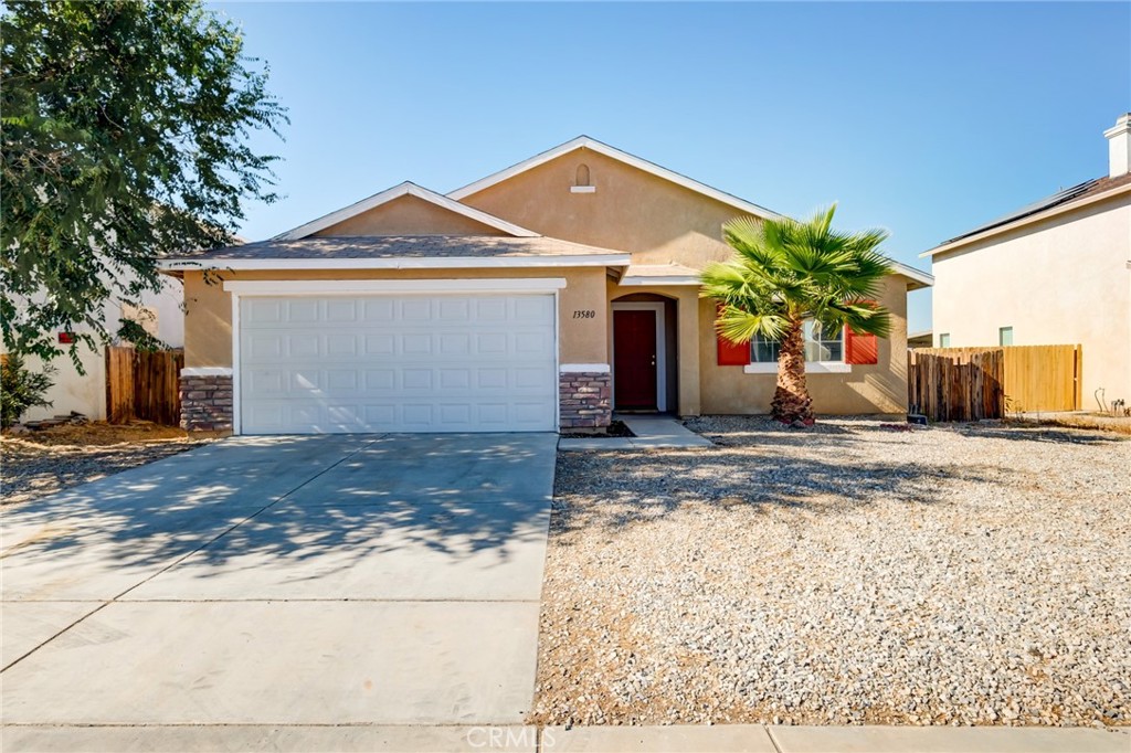 a front view of house with yard