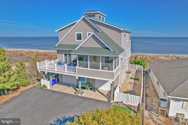 $1,575,000 | 9725 Shore Drive