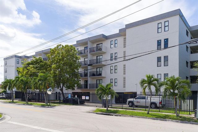 $2,300 | 6950 West 6th Avenue, Unit 402 | Hialeah