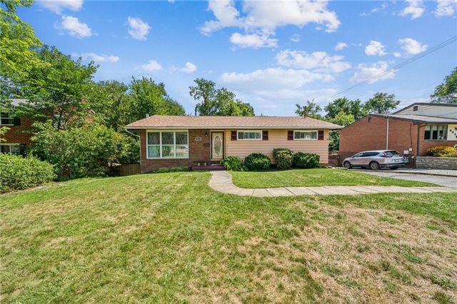 $229,900 | 964 Garden City Drive | Monroeville