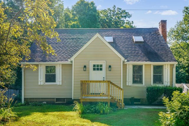 $469,000 | 8 Palmer Avenue | Downtown Kittery District