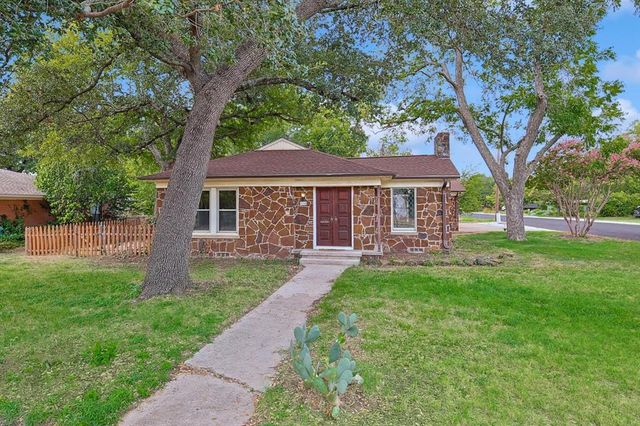 $357,000 | 2319 Fowler Drive | Denton