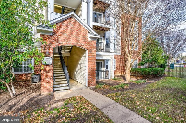 $2,400 | 12953 Centre Park Circle, Unit 219 | Bryson at Woodland Park Condominiums