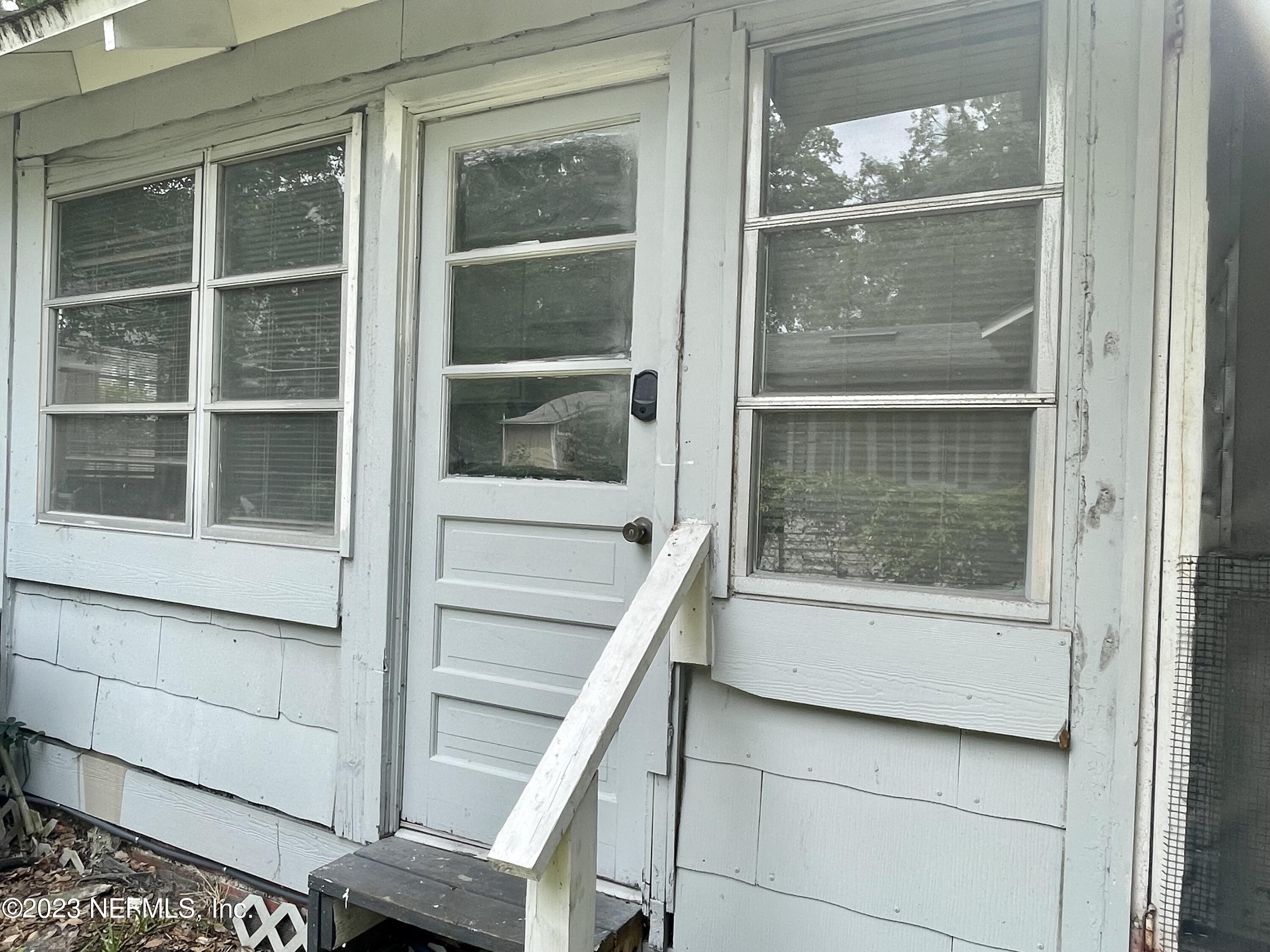 a view of front door