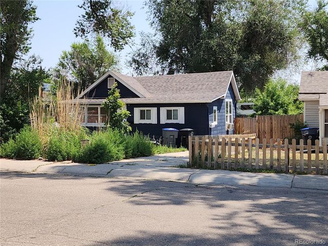 $574,500 | 230 Emery Street | Downtown Longmont