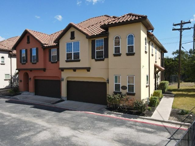 $575,000 | 12300 Terraza Circle, Unit TH10 | Versante Canyon Townhomes