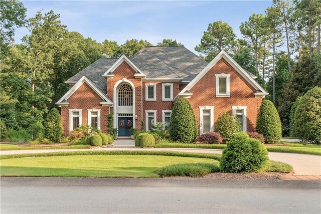 $1,795,000 | 1212 Stillwater Drive