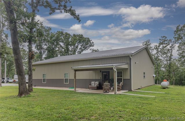 $287,500 | 11568 Z Highway | Tom Township - Benton County