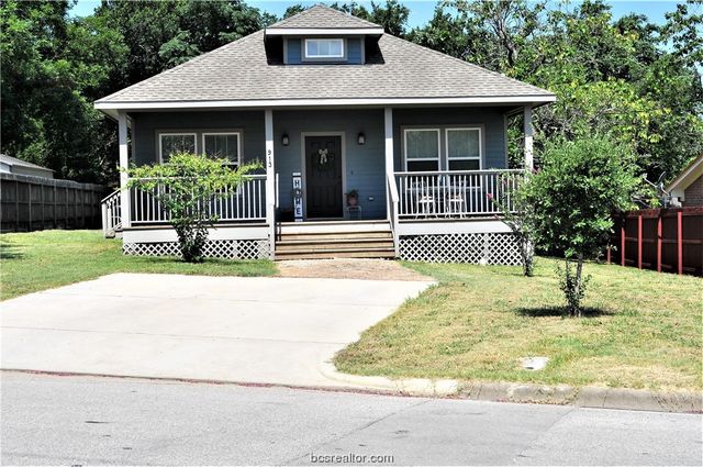 $265,000 | 913 Independence Street | Brenham