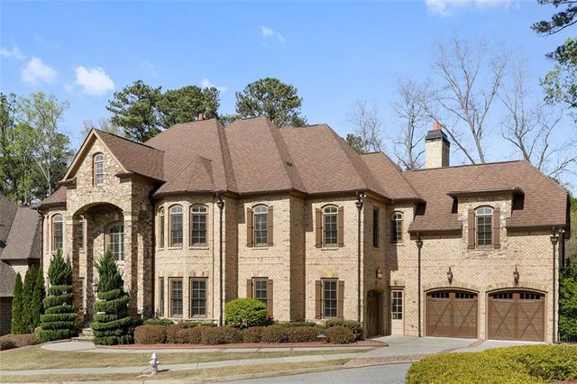 $2,850,000 | 2015 Shaudi Lane | Briarcliff Woods