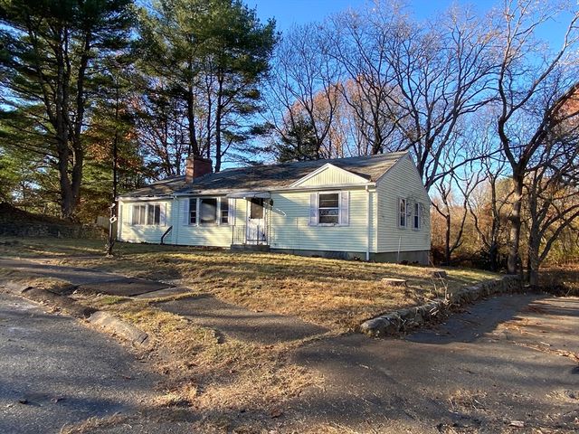 $499,000 | 5 Hickory Road | East Natick