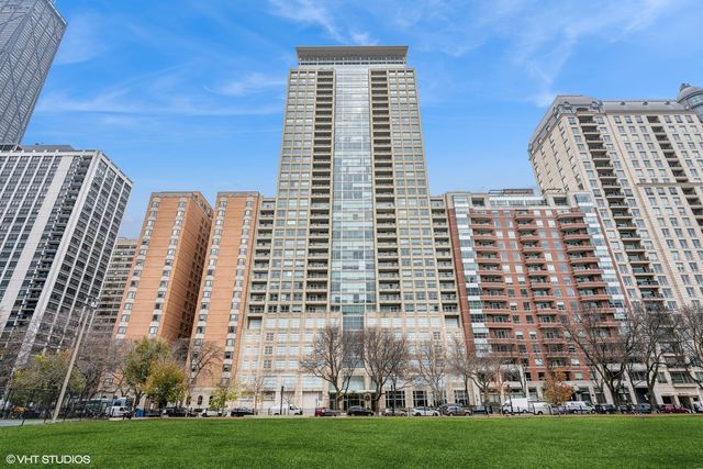 $1,295,000 | 250 East Pearson Street, Unit 1601 | Near North Side