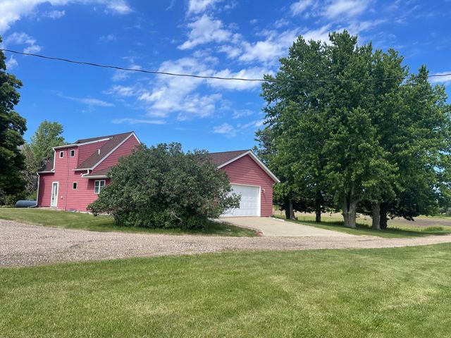 $349,500 | 24487 Oliver Avenue | Worthington Township - Nobles County