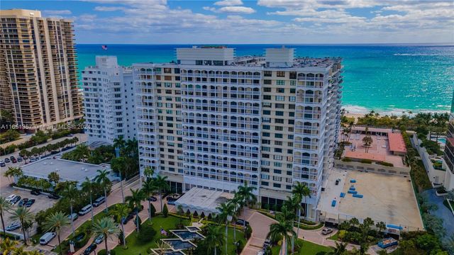 $1,199,000 | 9801 Collins Avenue, Unit 3T | Bal Harbour