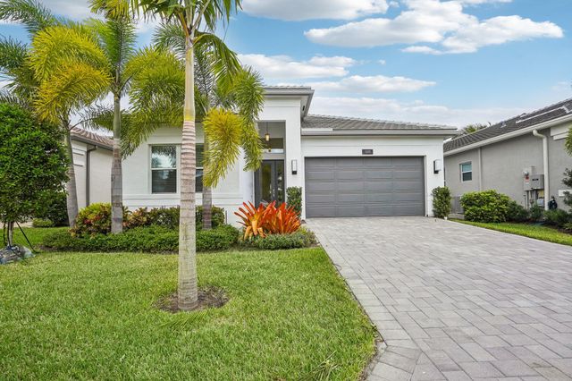 $775,000 | 9349 Silver Shores Lane