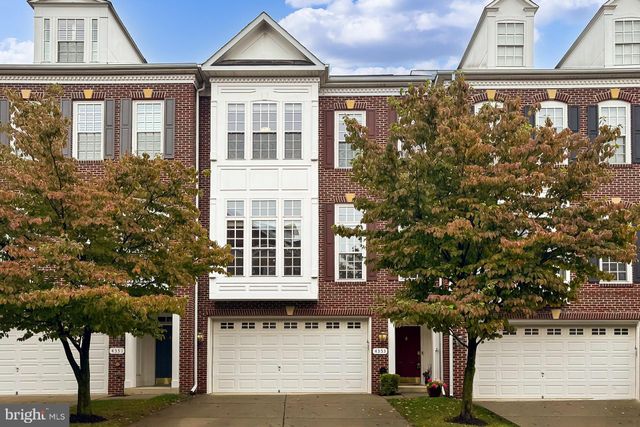 $899,950 | 4353 Patriot Park Court | George Mason