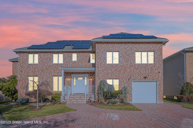 $1,349,800 | 20 Lundi Court | New Springville