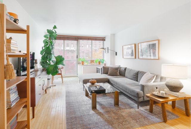 $4,250 | 250 West 90th Street, Unit 5I | Upper West Side