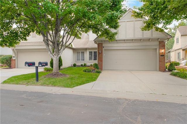 $474,500 | 7213 West 144th Place | Shawnee Mission