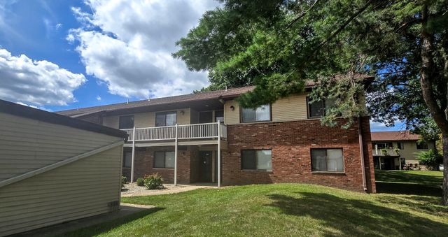 $97,000 | 1302 Christopher Circle, Unit 7 | Urbana Township - Champaign County