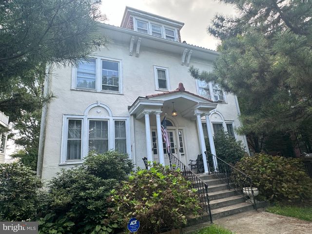 $2,300,000 | 3226 Cleveland Avenue Northwest | Massachusetts Avenue Heights