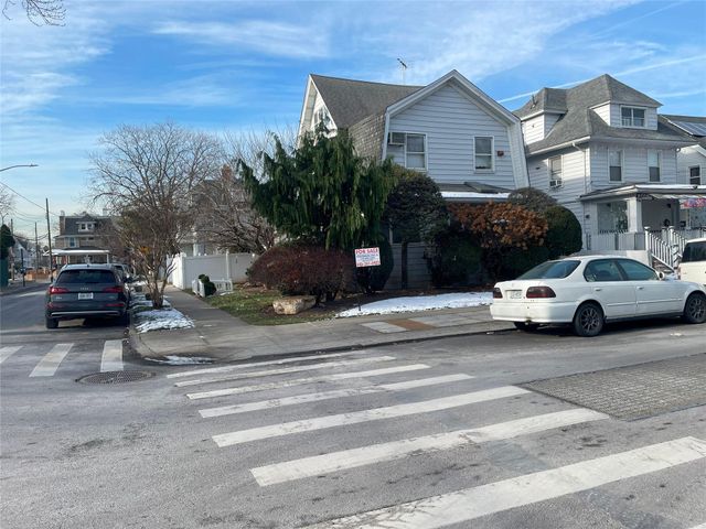 $1,150,000 | 89-44 98th Street | Woodhaven