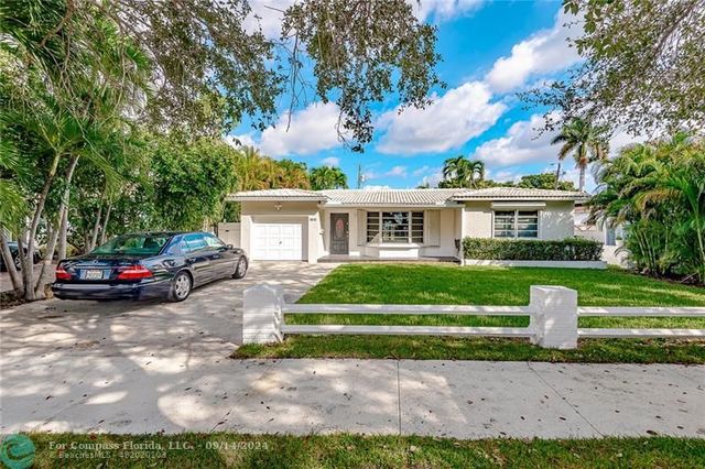 $769,000 | 1615 Shenandoah Street | Hollywood Lakes