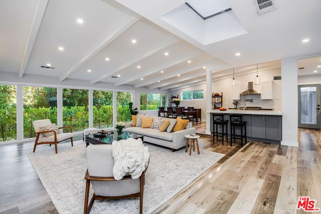 $2,065,000 | 4547 Alonzo Avenue | Encino