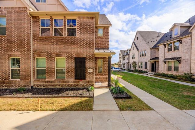 $498,000 | 321 Baker Drive | Plano