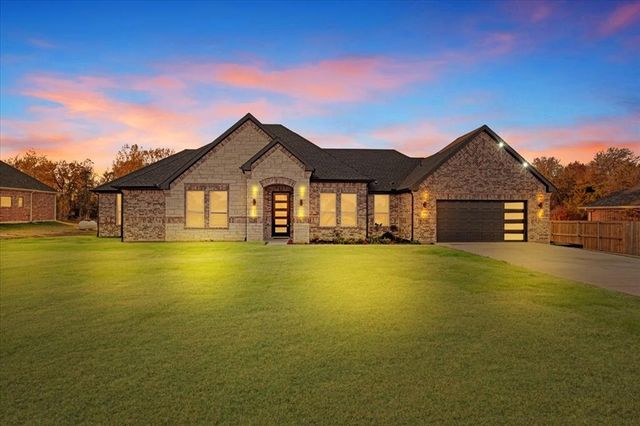 $549,999 | 406 Shelby Trail | Bells