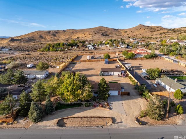 $685,000 | 3435 Running Bear Lane | Golden Valley