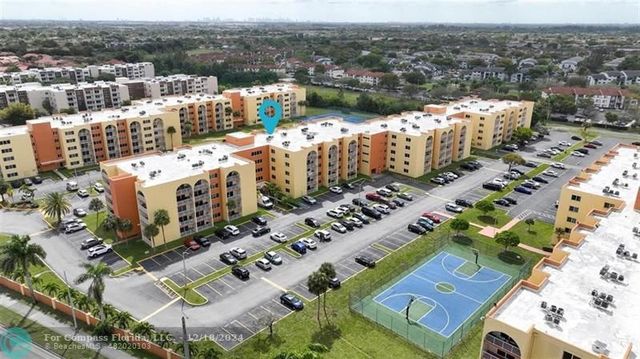 $215,000 | 6990 Northwest 186th Street, Unit 4103 | Country Club of Miami