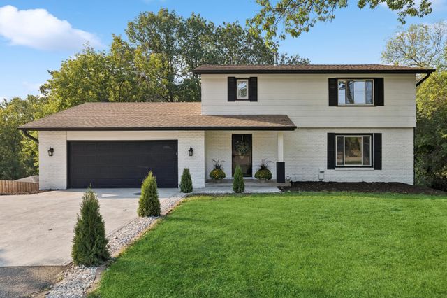 $699,999 | 12621 Cedar Lake Road | Minnetonka