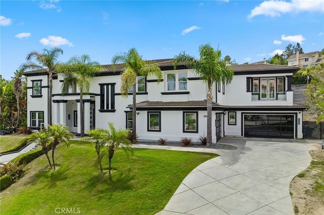 $4,588,000 | 5110 East Copa De Oro Drive | Anaheim Hills