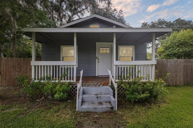 $1,700 | 20031 Oakdale Avenue | North Brooksville