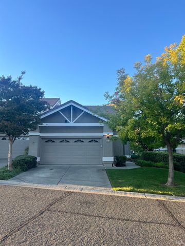 $709,900 | 3210 Corte Valencia | Rancho Solano