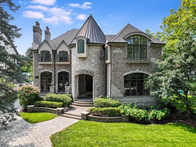 $2,480,000 | 712 East Hillside Road | Naperville