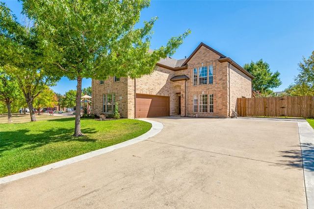 $559,000 | 414 Ridgegate Drive | Keller