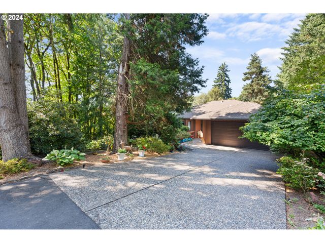 $1,075,000 | 6215 Southwest Prosperity Park Road | Tualatin Valley