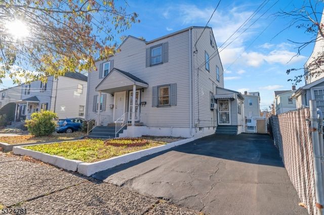 $390,000 | 237 North 17th Street | Ampere