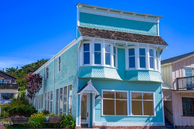 $2,995,000 | 45094 Main Street | Mendocino