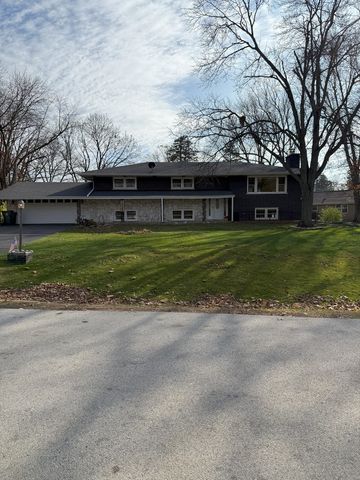 $494,000 | 11S361 Oakwood Avenue | Downers Grove Township - DuPage County