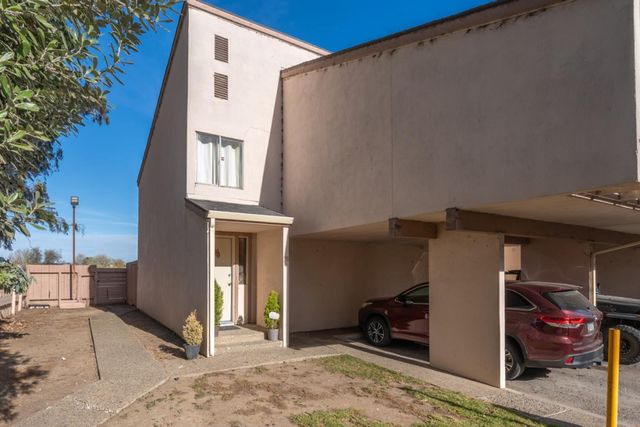 $419,500 | 916 Acosta Plaza, Unit 36 | East Salinas