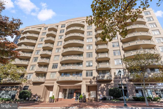 $2,199 | 4801 Fairmont Avenue, Unit 605 | Woodmont - Bethesda