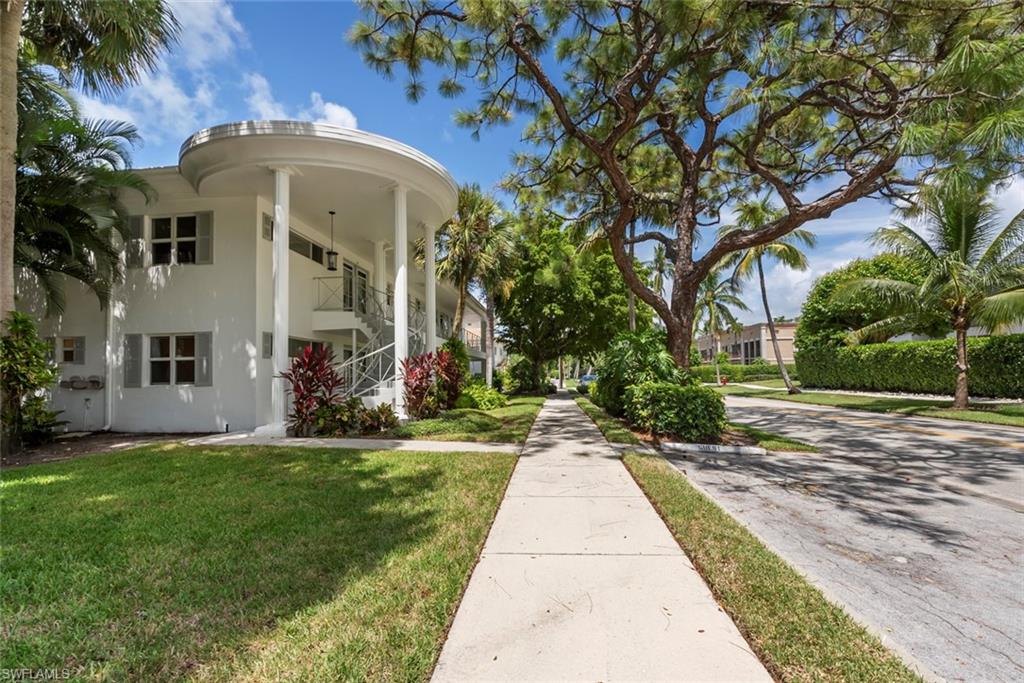 a front view of house with yard