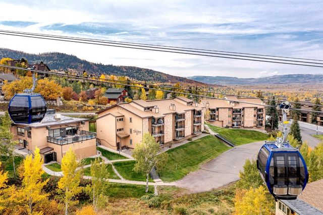 $799,000 | 2350 Ski Trail Lane, Unit 211 | Steamboat Springs