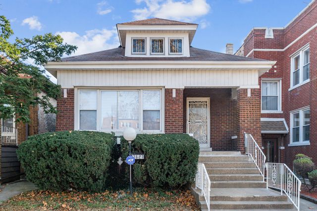 $330,000 | 7627 South Ridgeland Avenue | South Shore